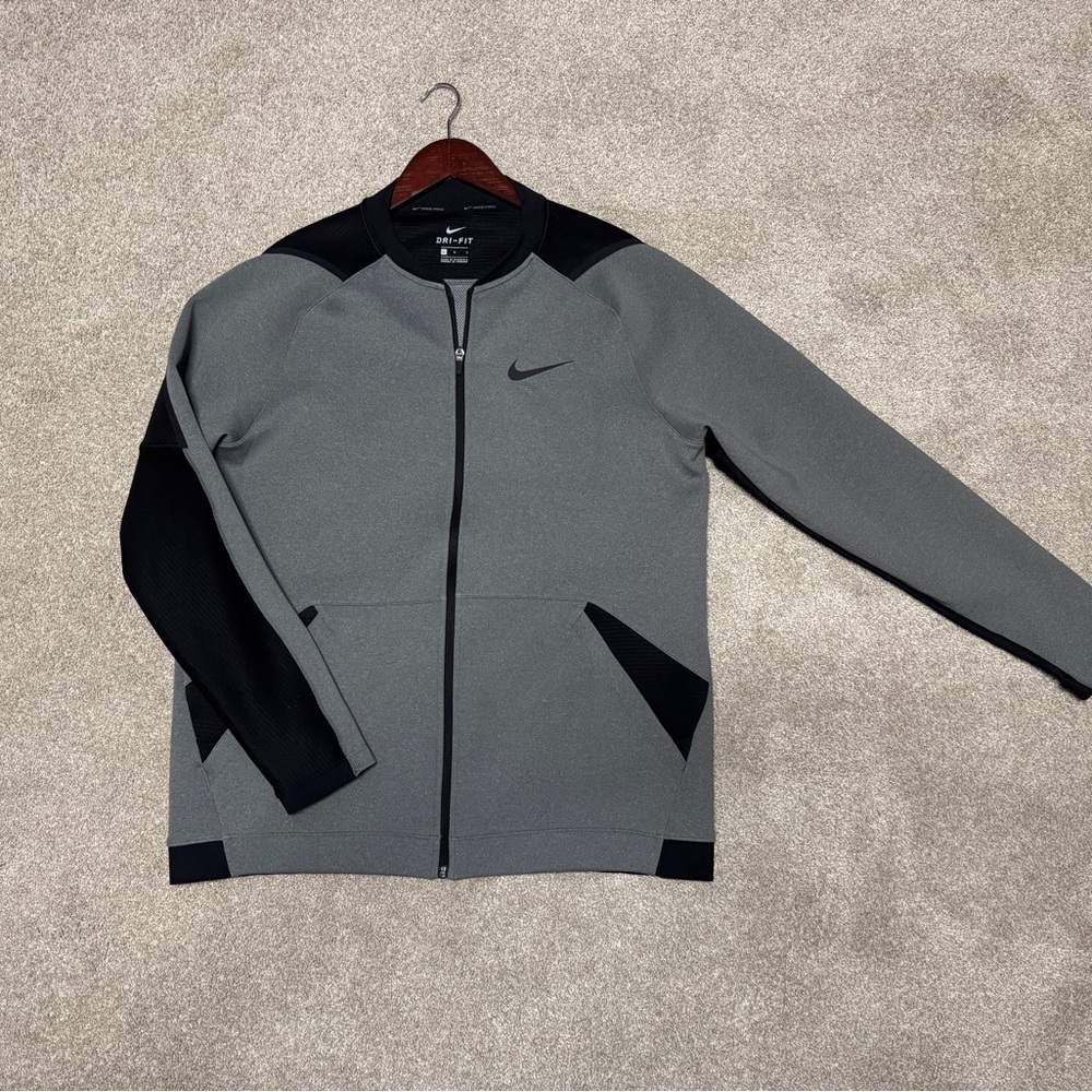 Nike Dri-FIT zip up Gray and Black Performance Jacket, Size large